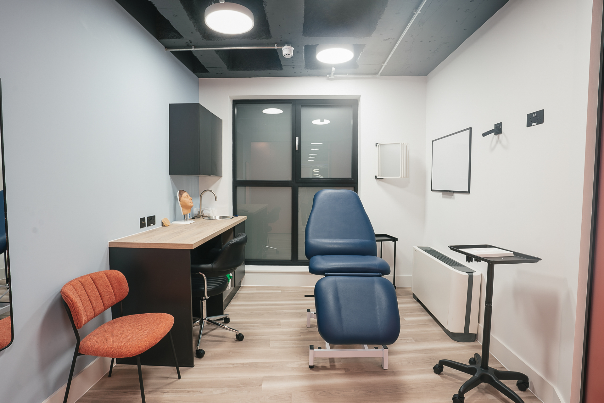 Threadneedle Street treatment room